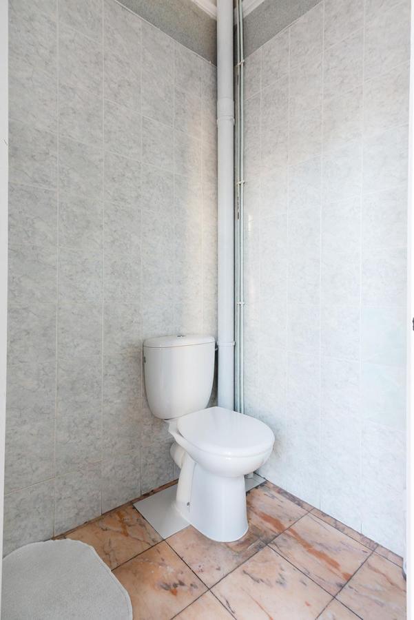 Cameleon Paris Guesthouse Pantin Luaran gambar